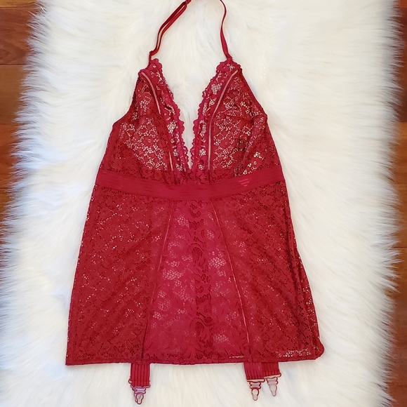 One Day Only Sale! NWT VS red lace garter slip lingerie - Picture 2 of 16